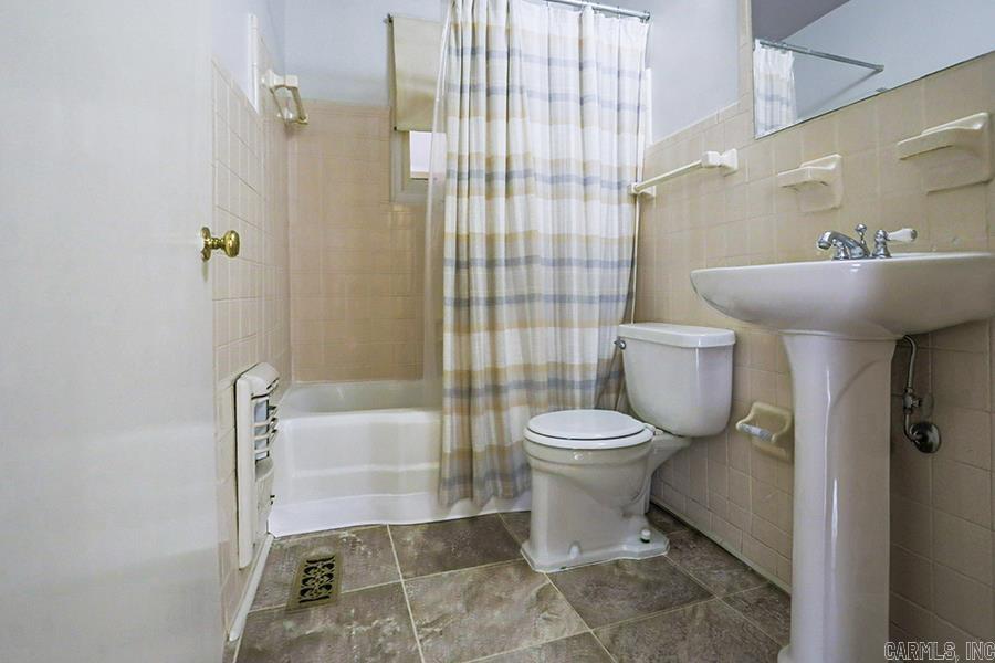 3407 Ridge Road North Little Rock, AR 72116