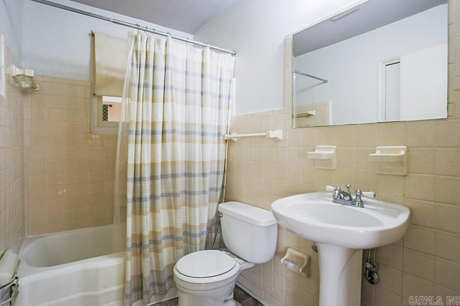 3407 Ridge Road North Little Rock, AR 72116