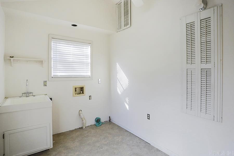 3407 Ridge Road North Little Rock, AR 72116