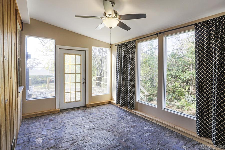 3407 Ridge Road North Little Rock, AR 72116