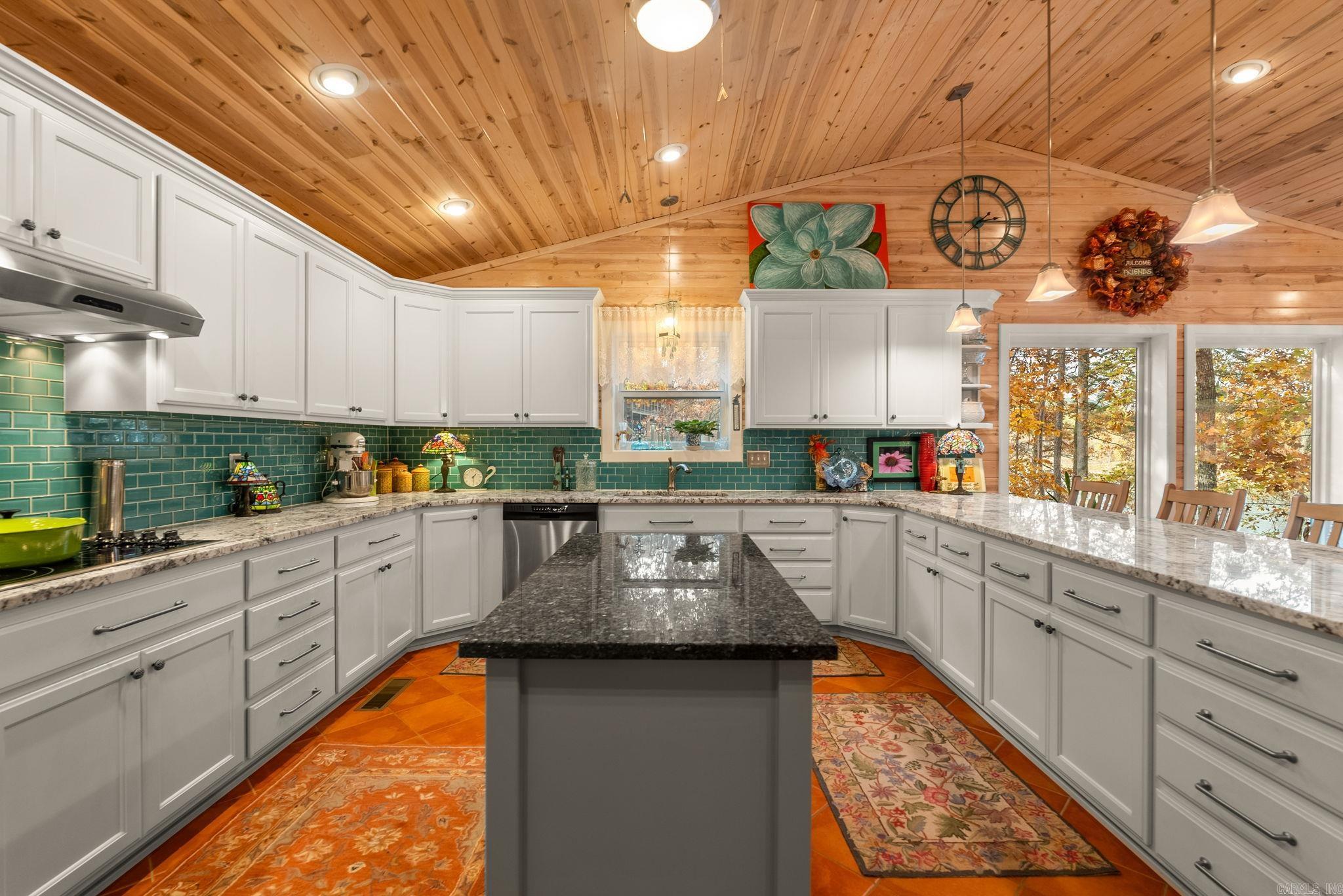 124 Sylvan Shores Dr. Edgemont, AR 72044