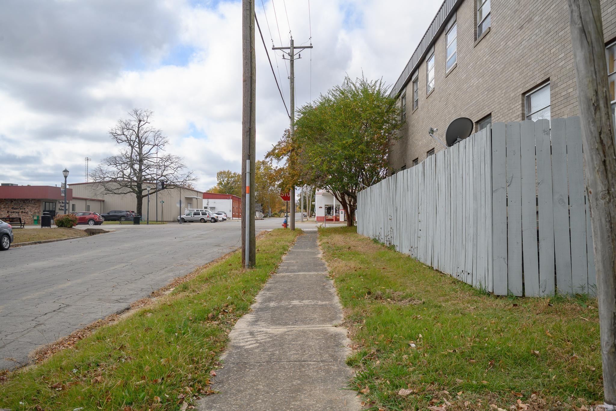 422 Mena St  Mena, AR