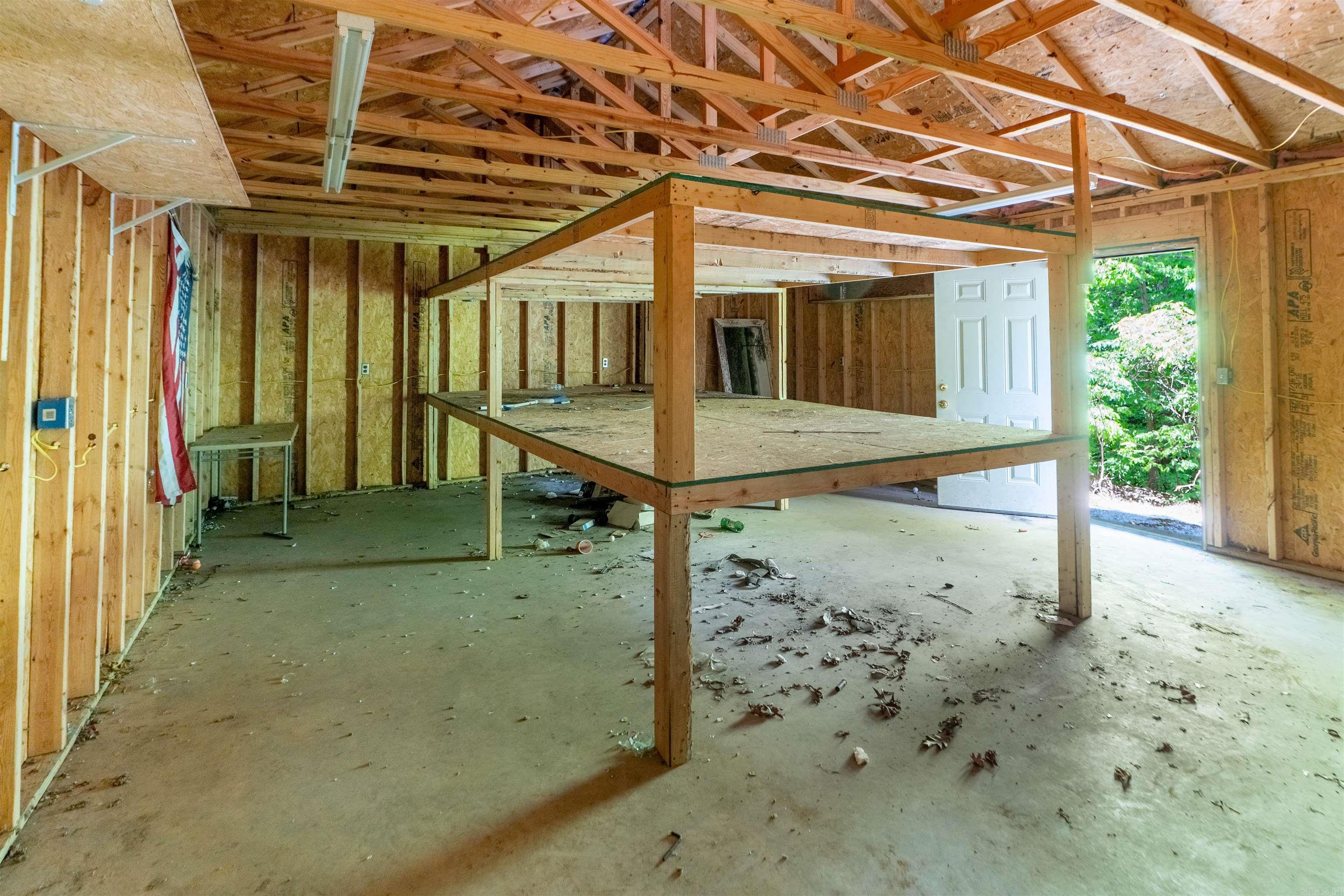 2073 Highway 306 Colt, AR 72326
