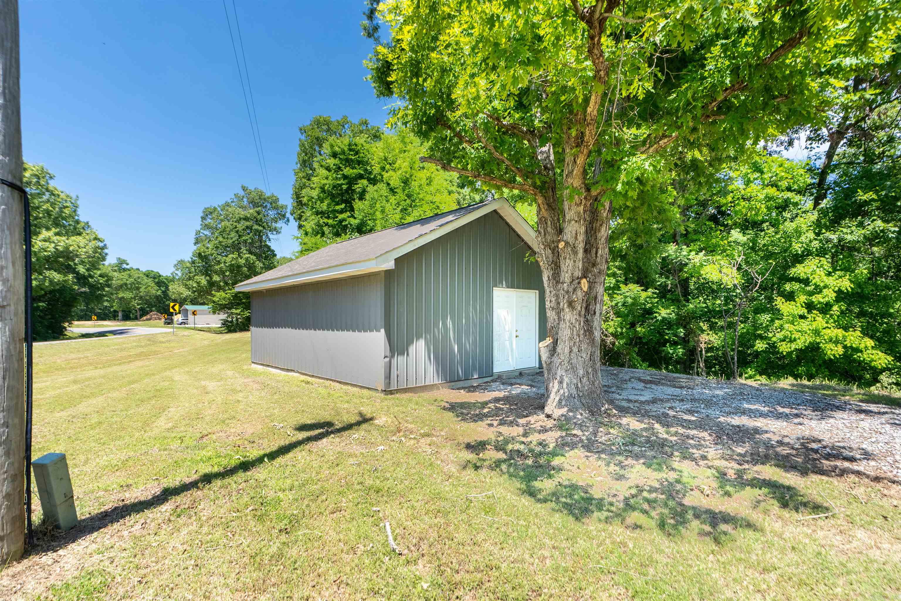2073 Highway 306 Colt, AR 72326