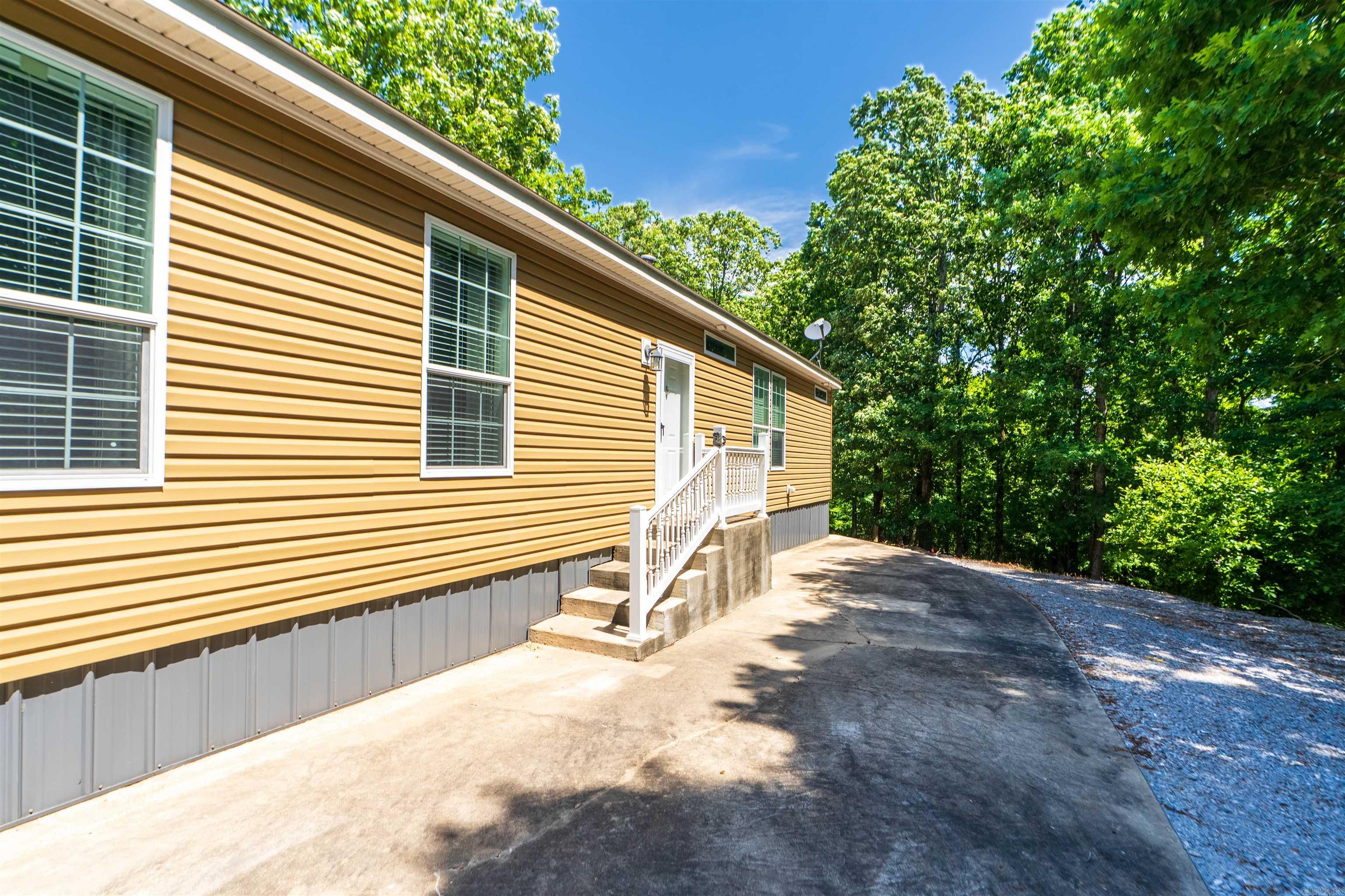 2073 Highway 306 Colt, AR 72326