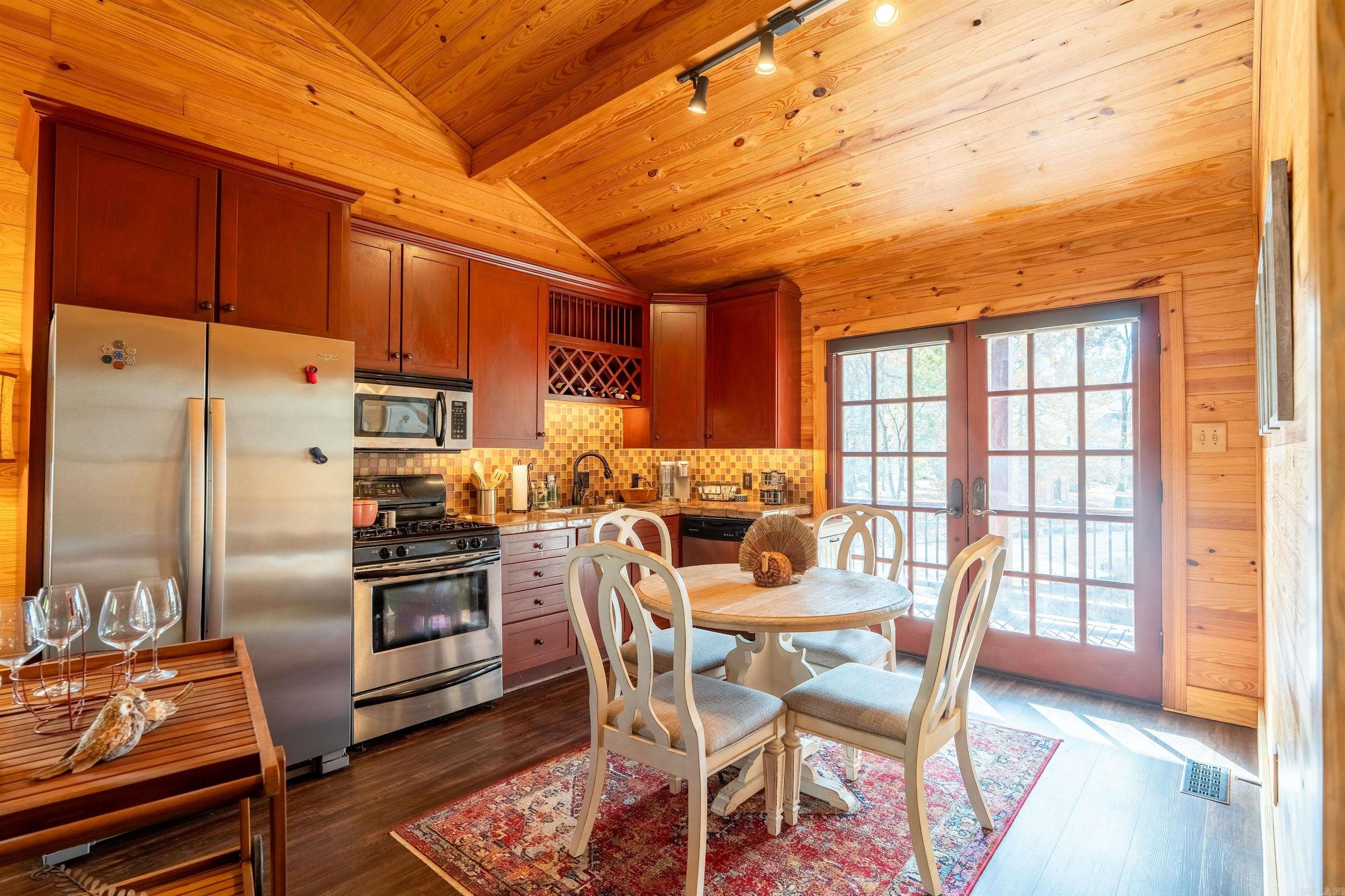 295 Primrose Creek  Heber Springs, AR