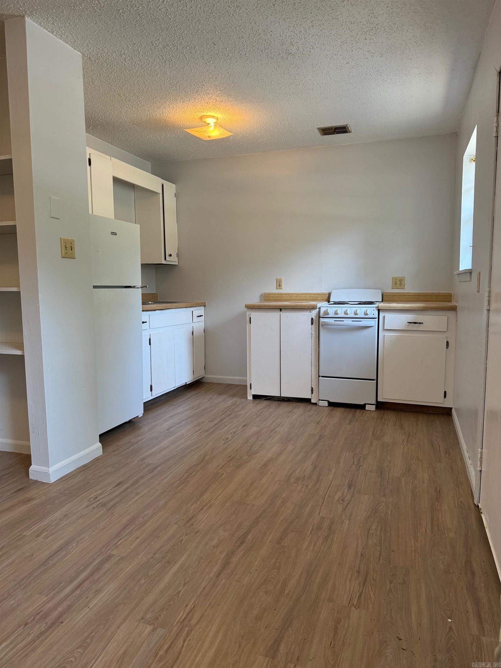 2600 S Beech  Pine Bluff, AR