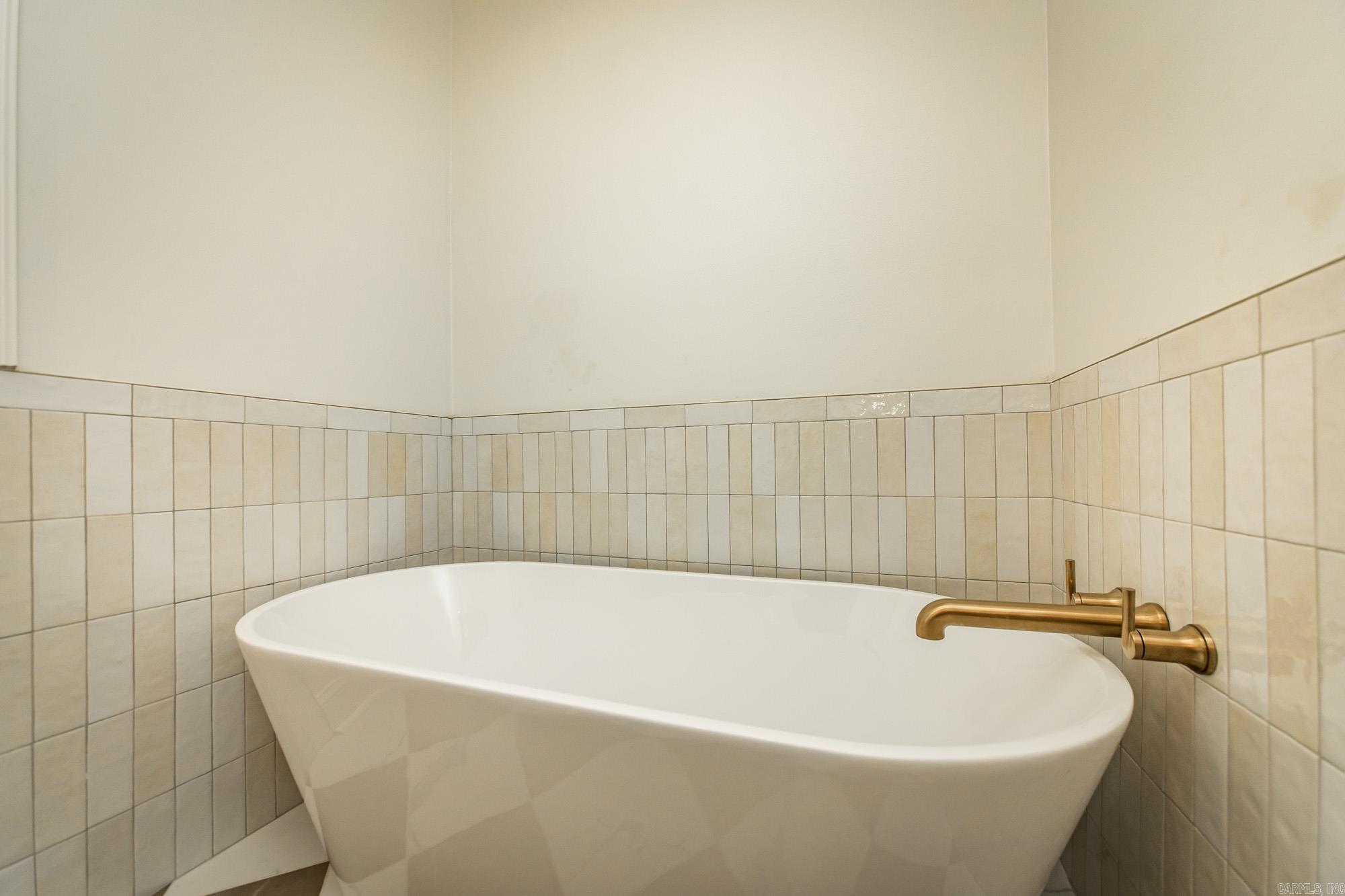 44 Nancy Lopez Court Maumelle, AR 72113