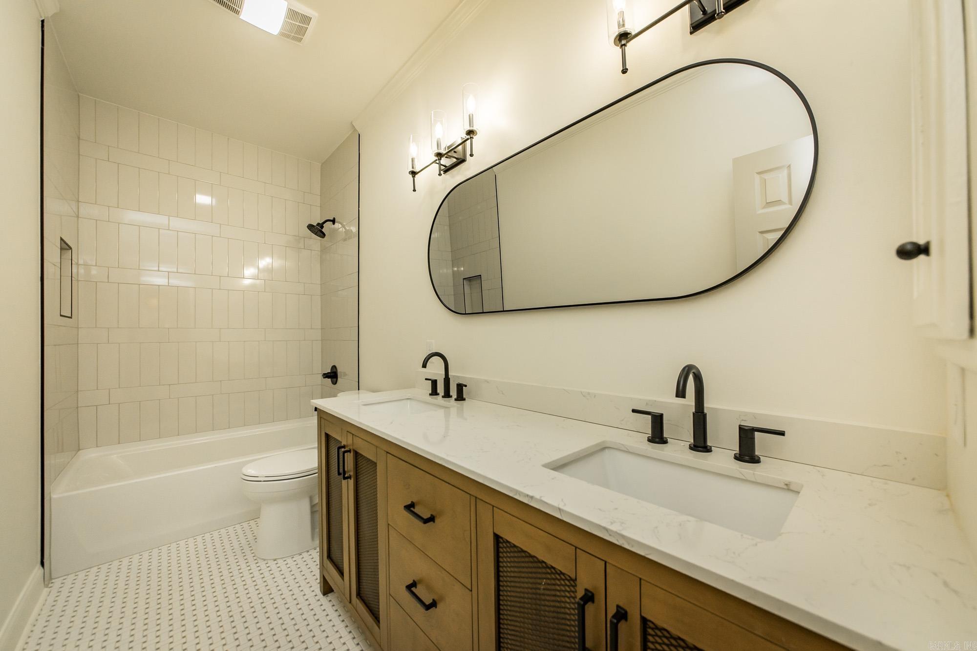 44 Nancy Lopez Court Maumelle, AR 72113