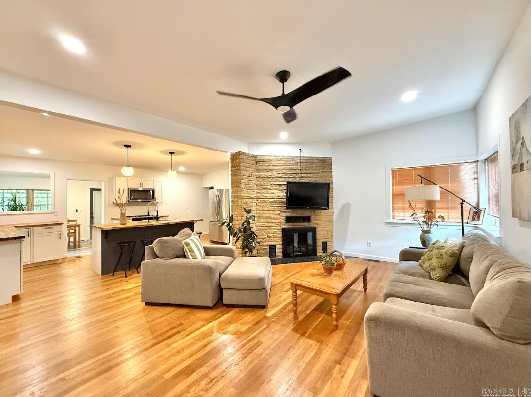 601 Clarence St. Mountain View, AR 72560