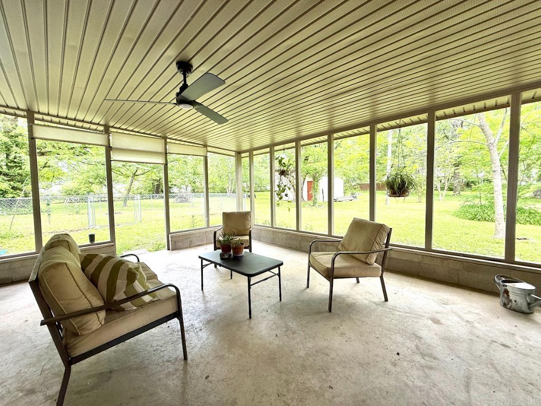 601 Clarence St. Mountain View, AR 72560