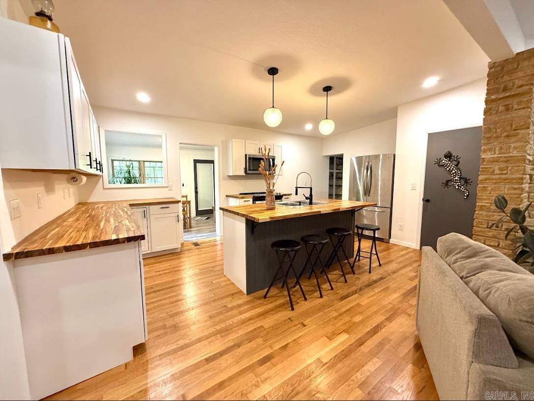 601 Clarence St. Mountain View, AR 72560