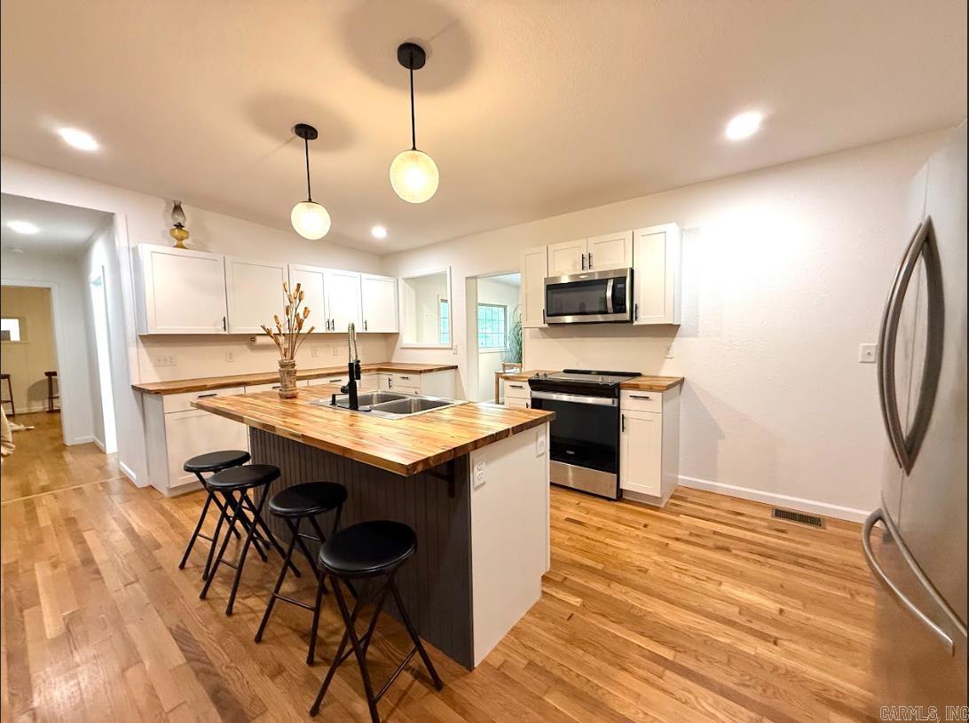 601 Clarence St. Mountain View, AR 72560