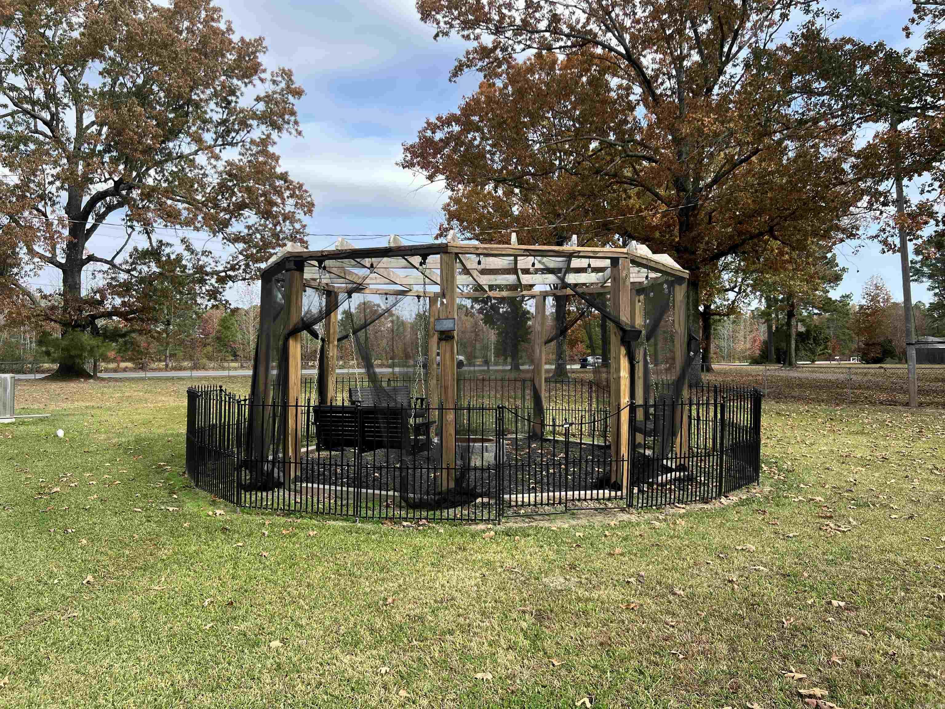 8424 Sulphur Springs Road Pine Bluff, AR 71603