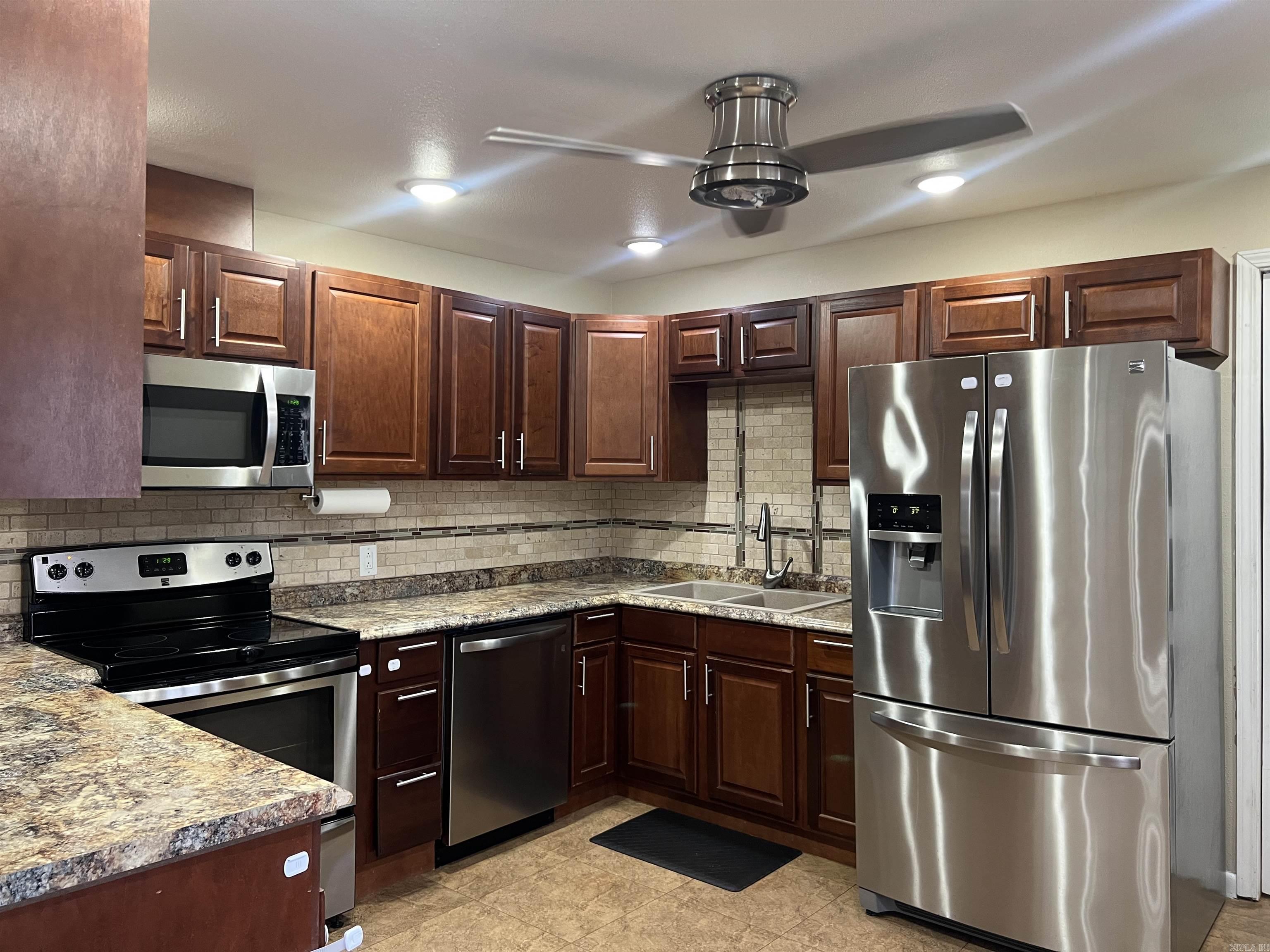 8424 Sulphur Springs Road Pine Bluff, AR 71603