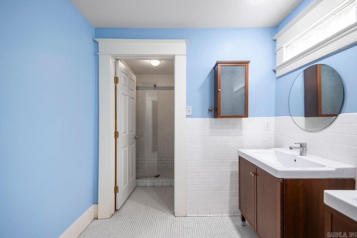 5009 N Lookout Drive Little Rock, AR 72205