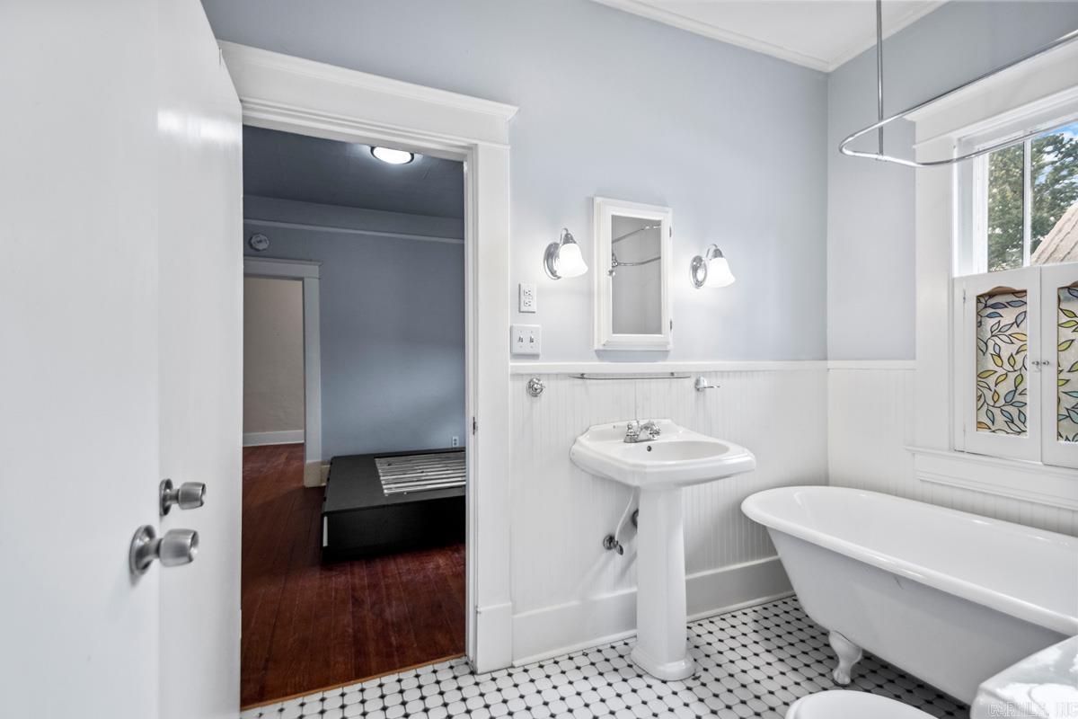 5009 N Lookout Drive Little Rock, AR 72205