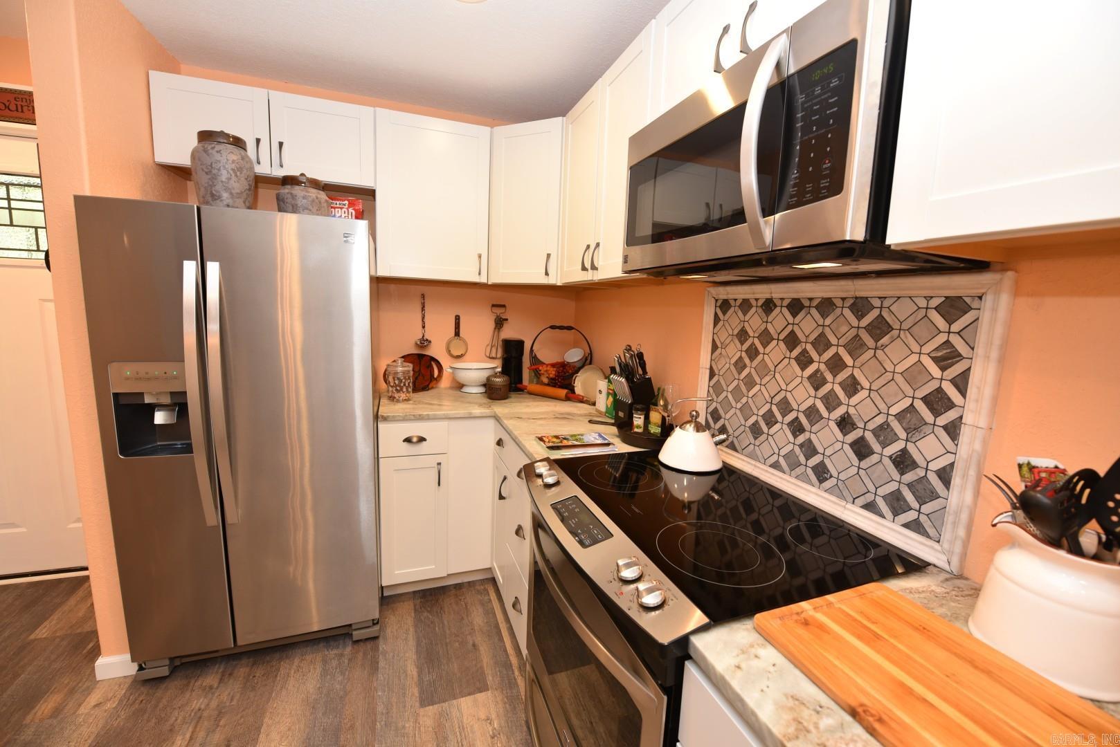 601 Dave Creek  Fairfield Bay, AR