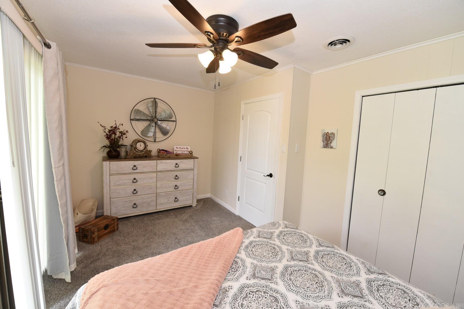 601 Dave Creek  Fairfield Bay, AR