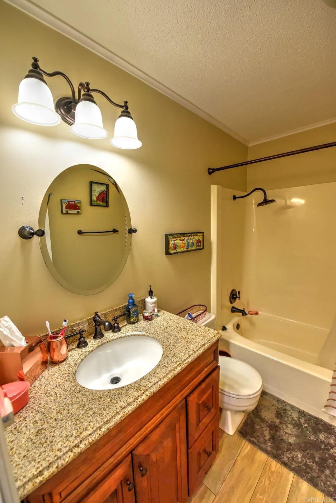 601 Dave Creek  Fairfield Bay, AR