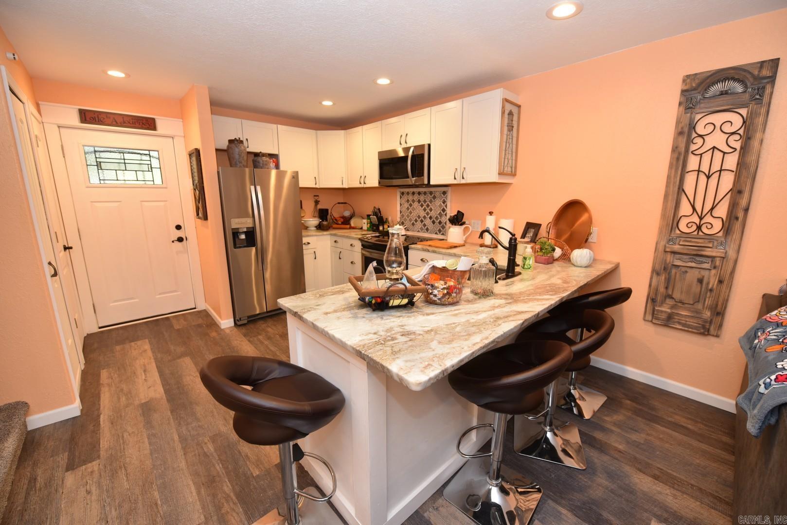 601 Dave Creek  Fairfield Bay, AR