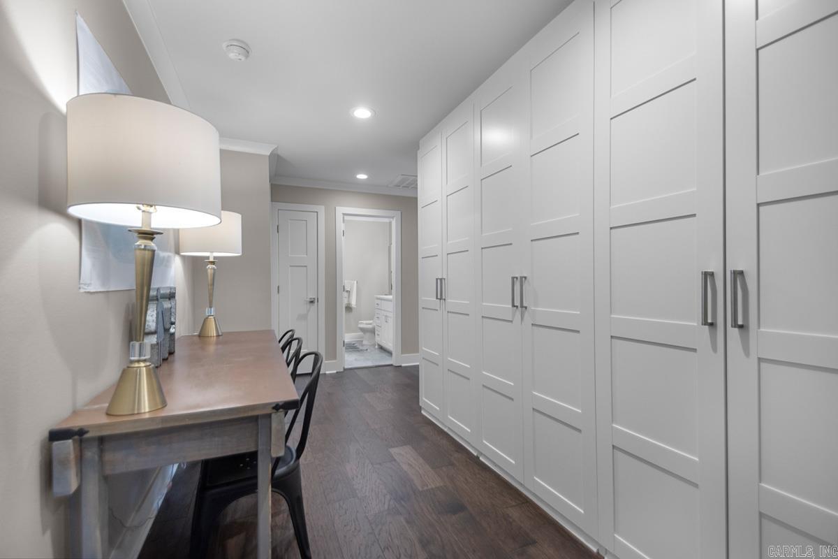 20 Waterside Drive Little Rock, AR 72223