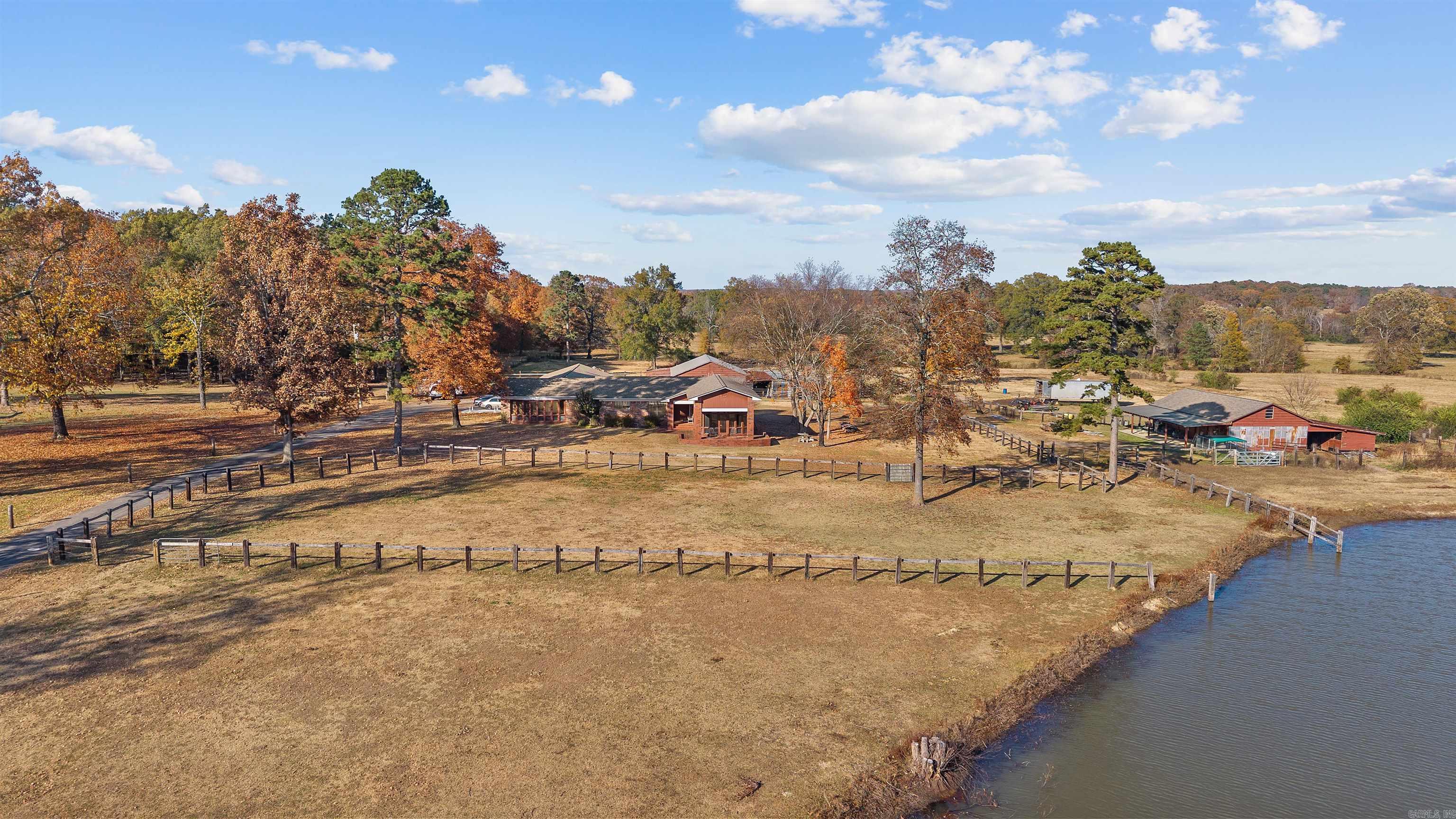 9832 CONGO  Benton, AR