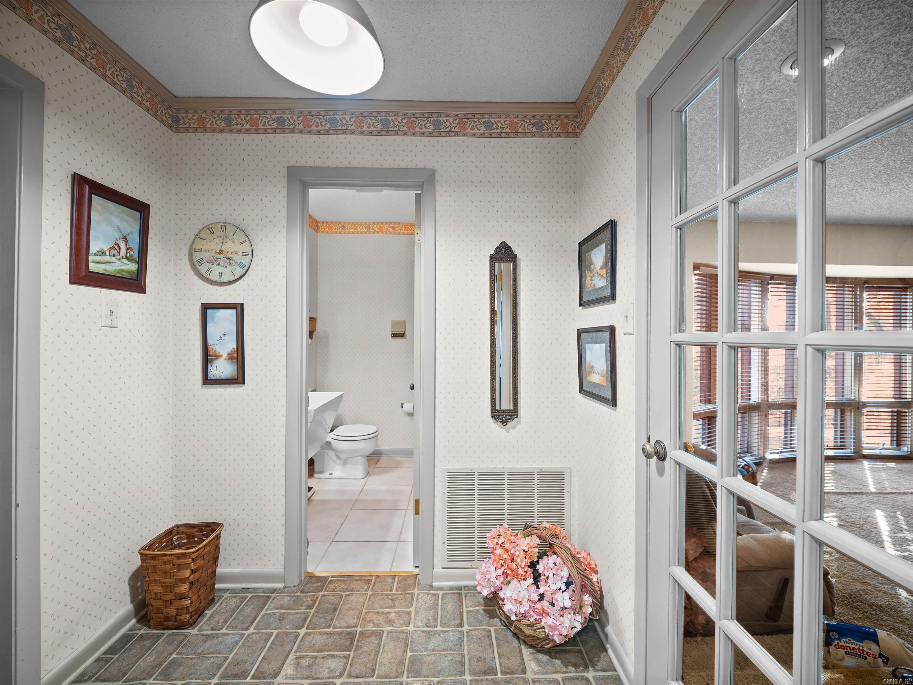 9832 CONGO  Benton, AR