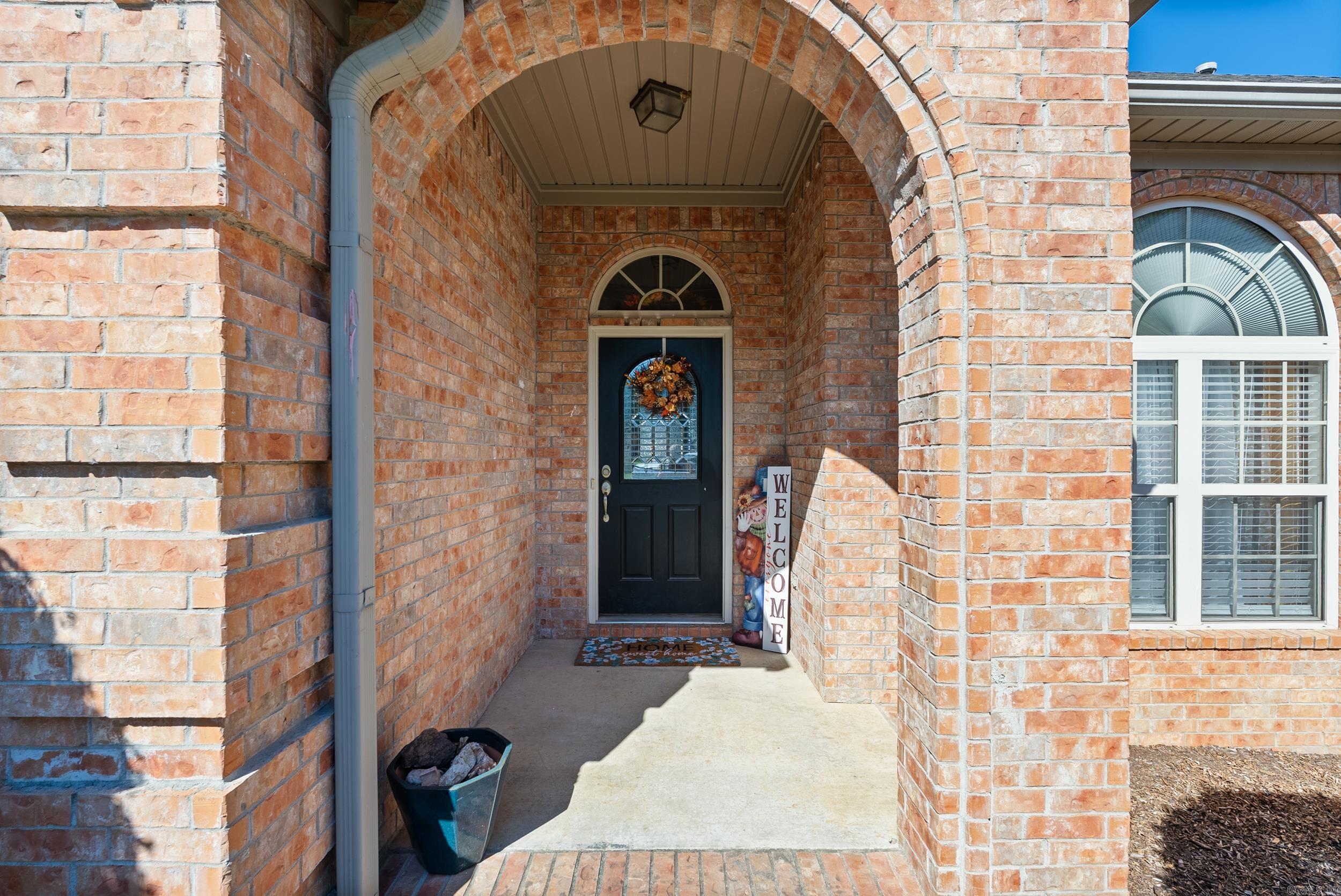 102 Creek Valley Lane Maumelle, AR 72113