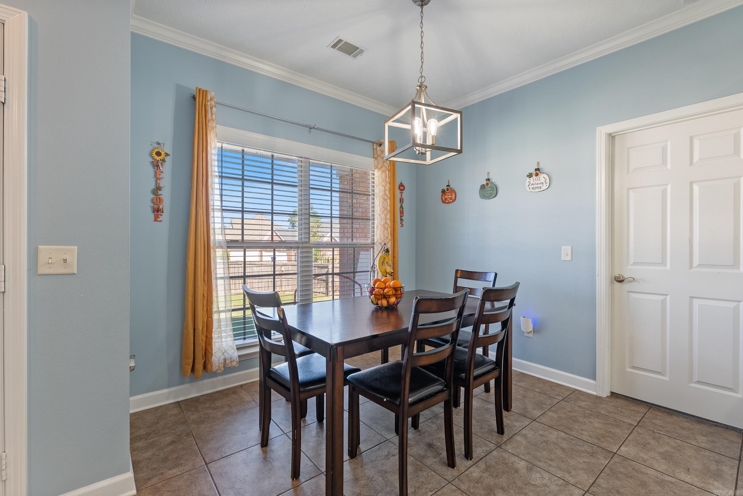 102 Creek Valley Lane Maumelle, AR 72113