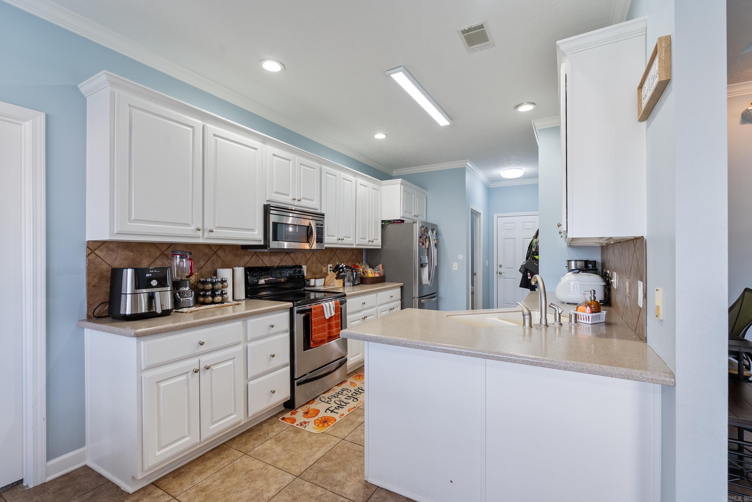 102 Creek Valley Lane Maumelle, AR 72113