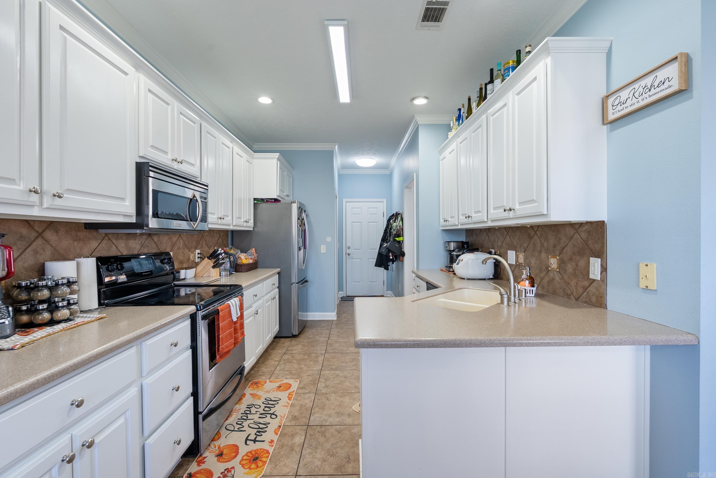 102 Creek Valley Lane Maumelle, AR 72113