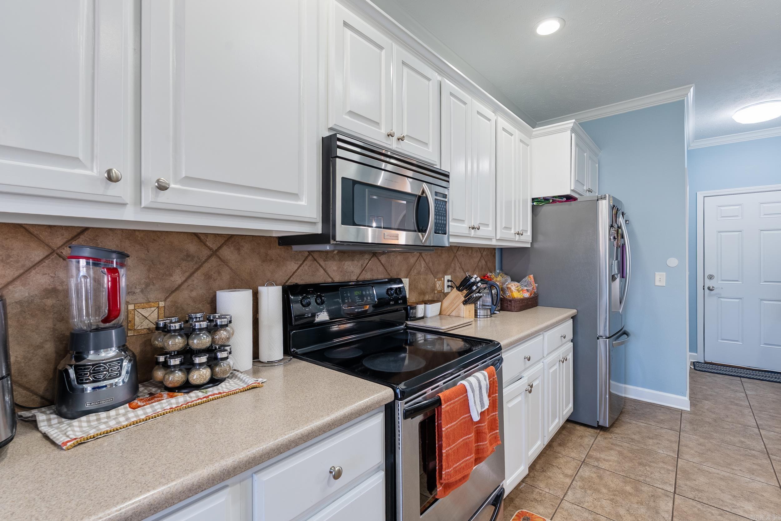 102 Creek Valley Lane Maumelle, AR 72113