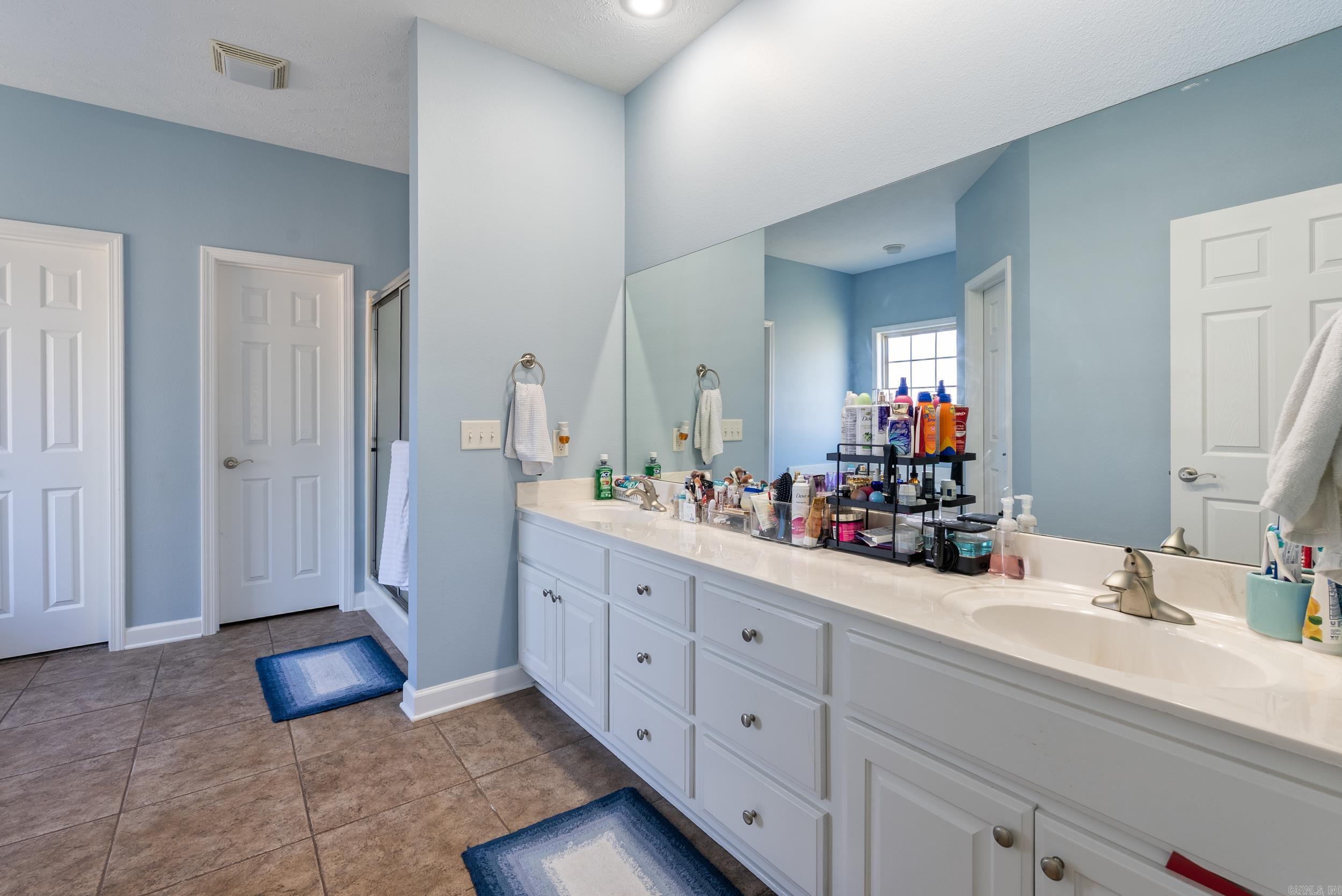 102 Creek Valley Lane Maumelle, AR 72113