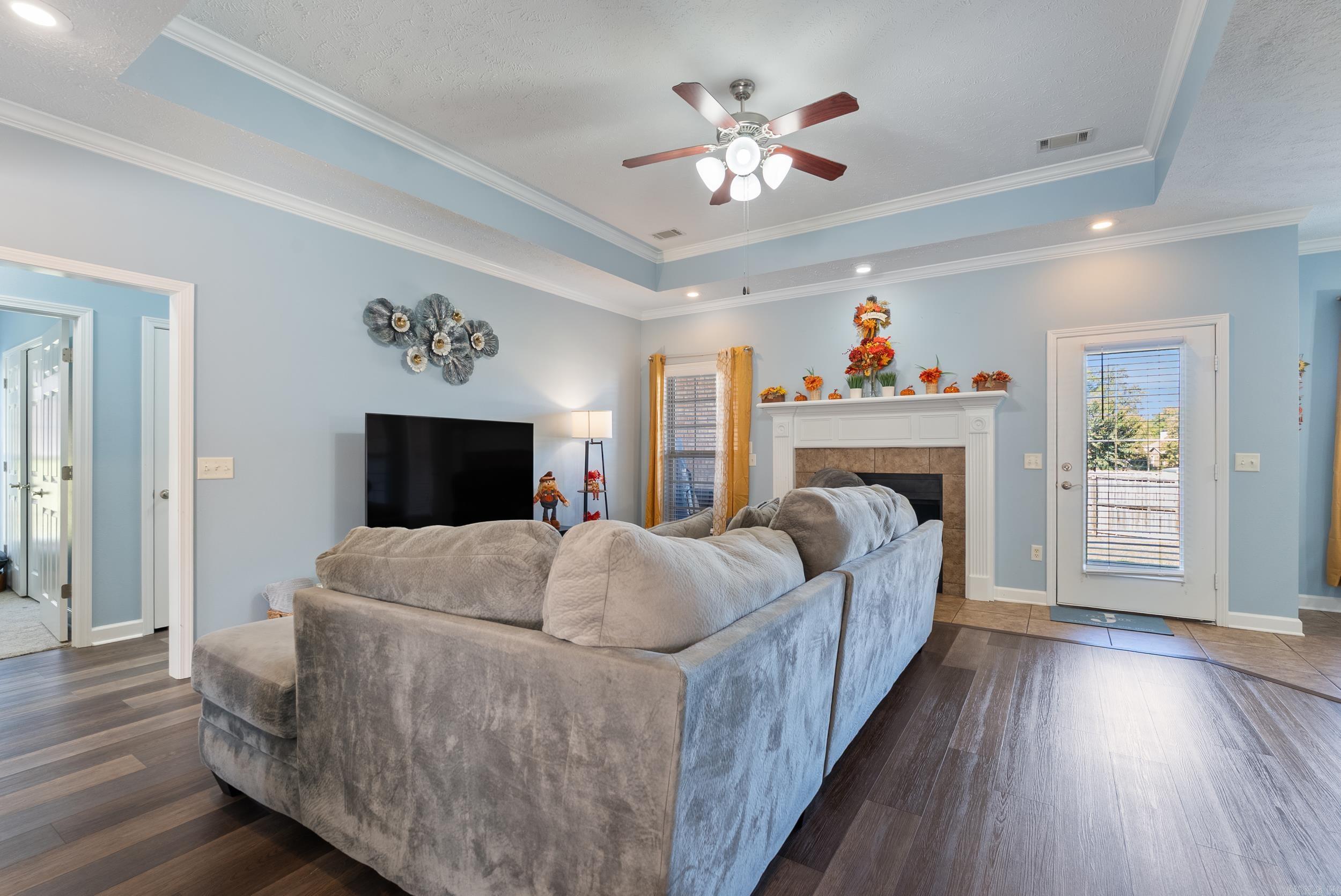 102 Creek Valley Lane Maumelle, AR 72113