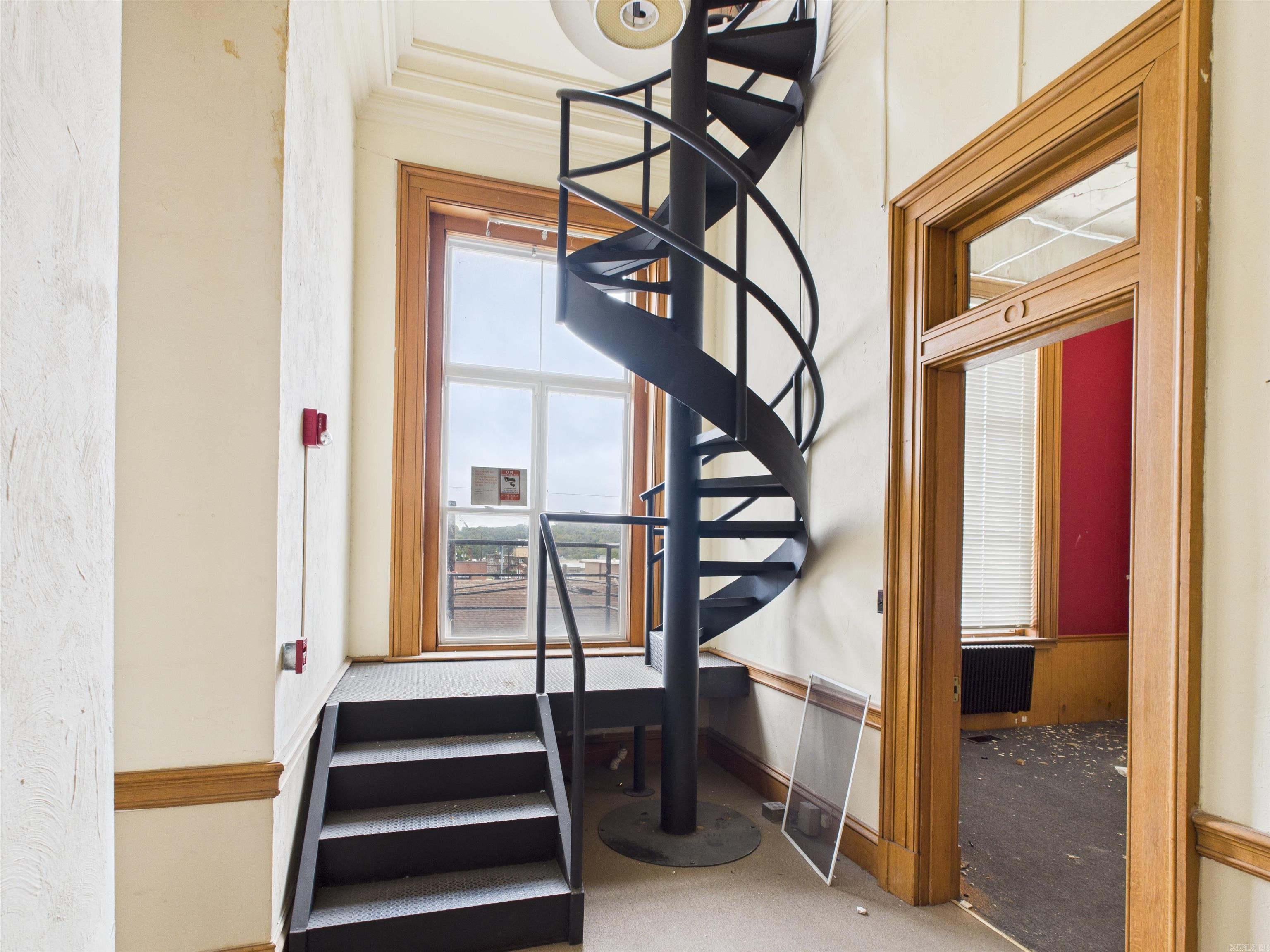 201 N Main  Harrison, AR