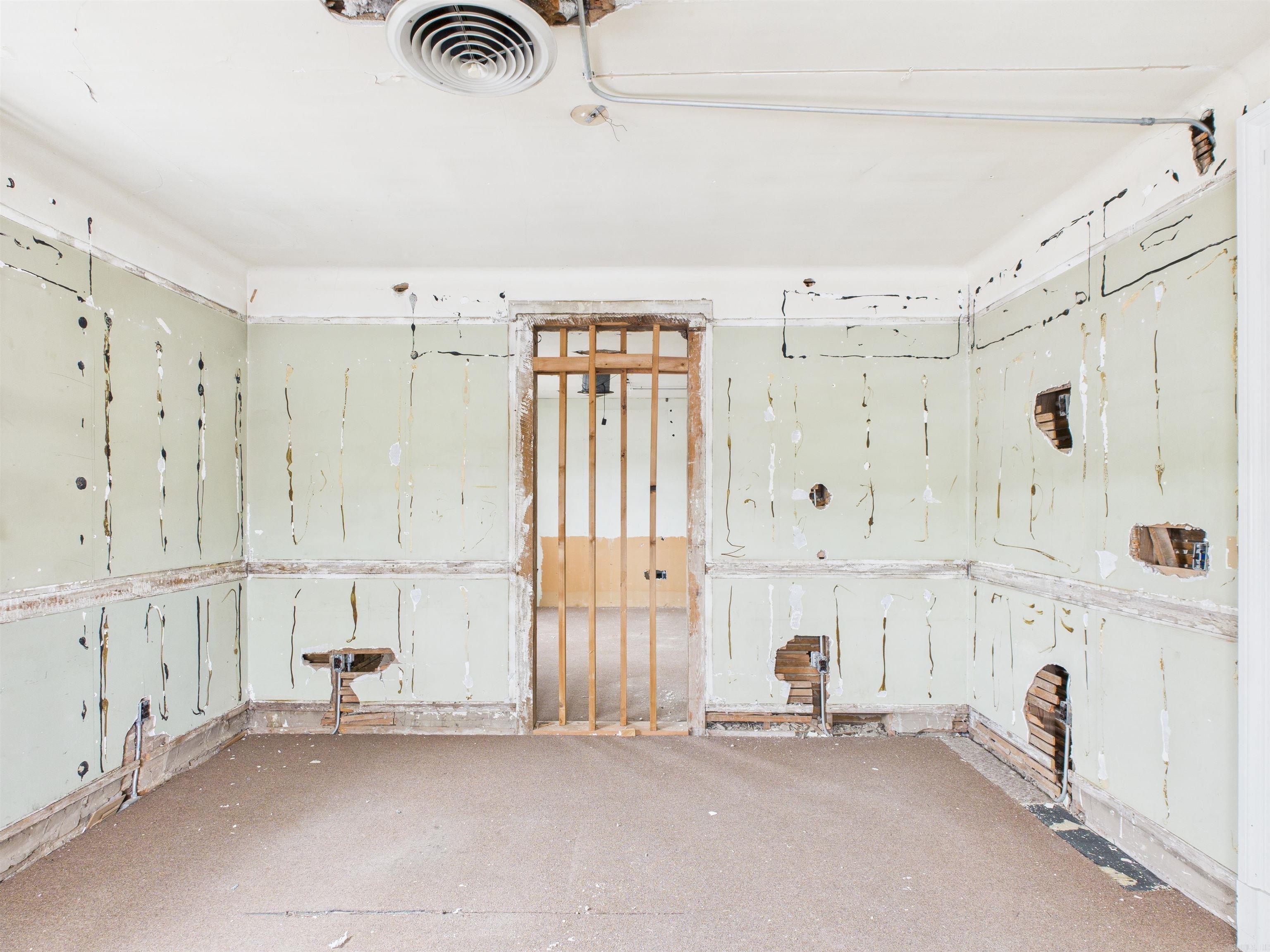 201 N Main  Harrison, AR