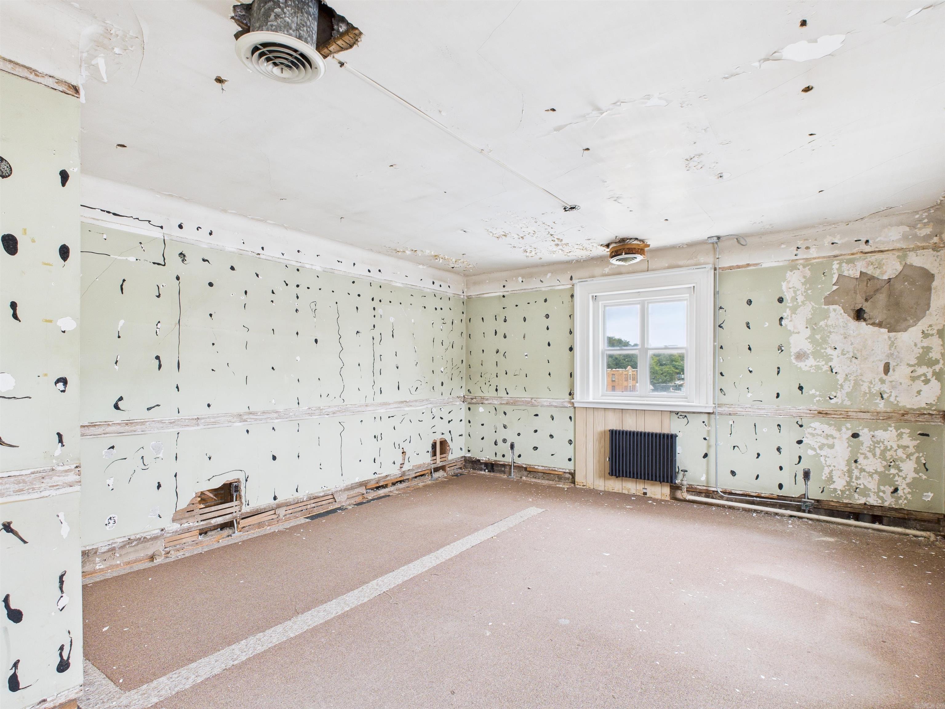 201 N Main  Harrison, AR