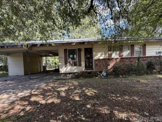 1014 Robinson Street