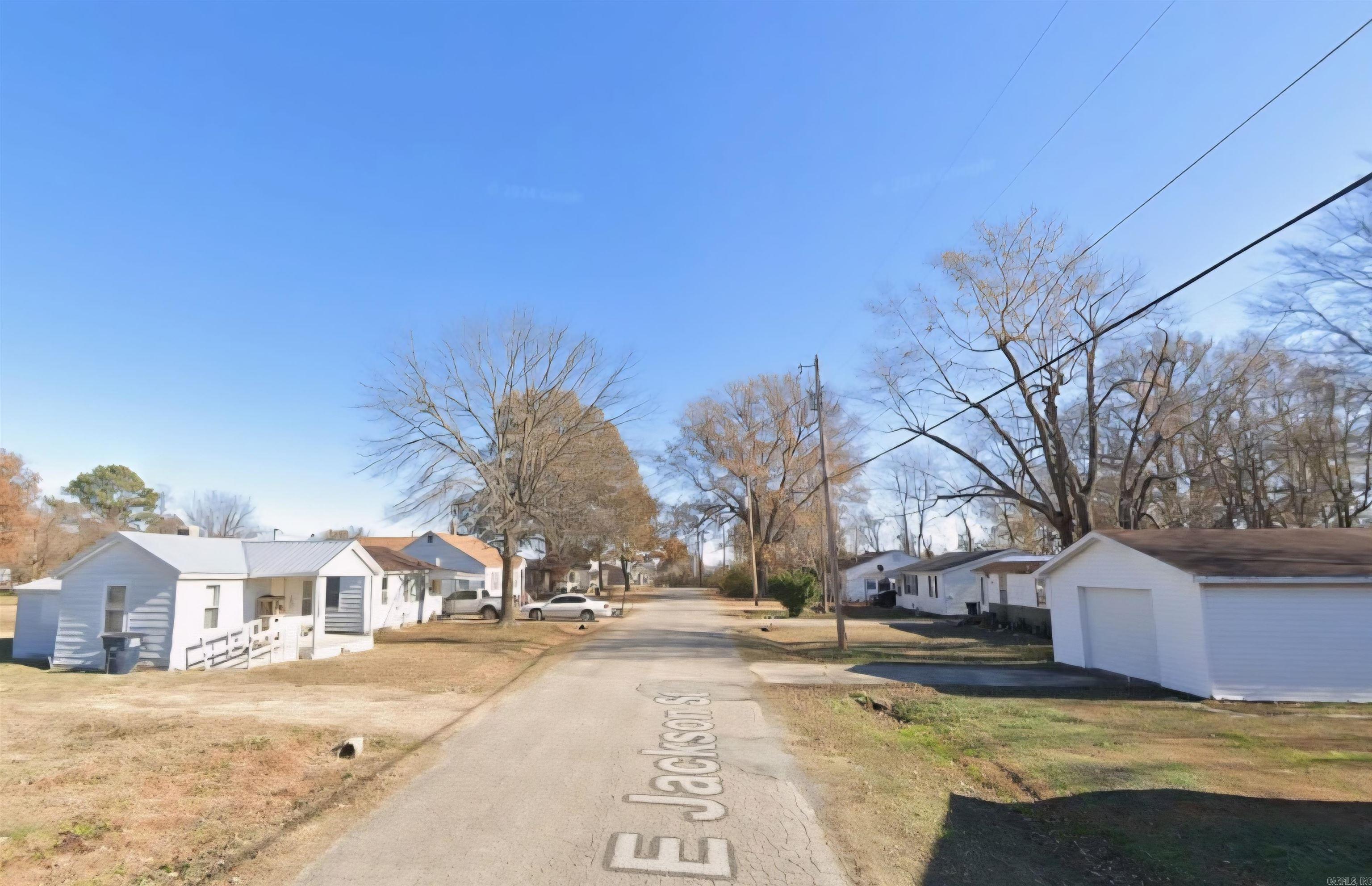 808 E Jackson  Piggott, AR
