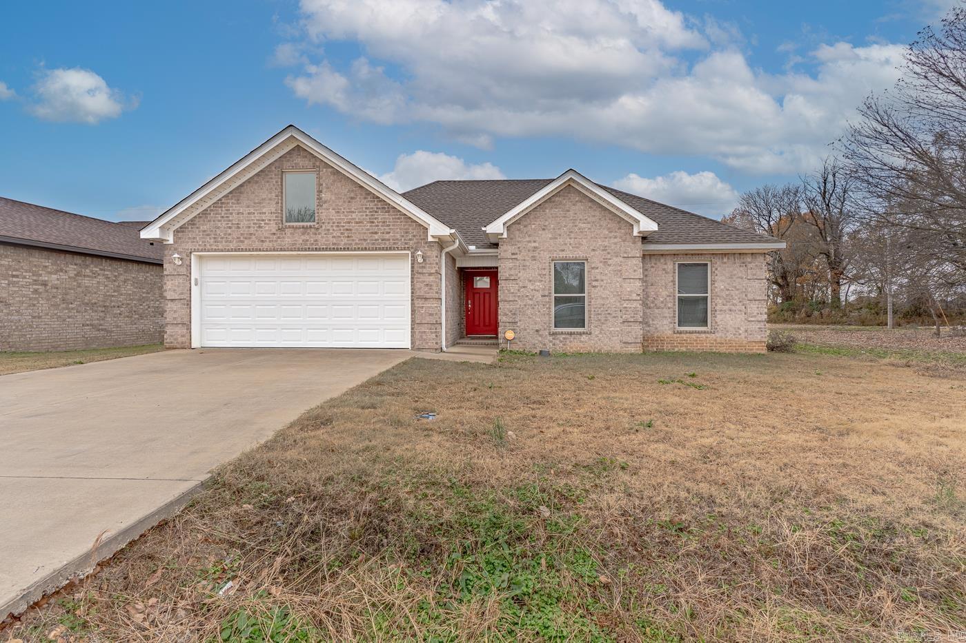 105  Redwood  Bono, AR