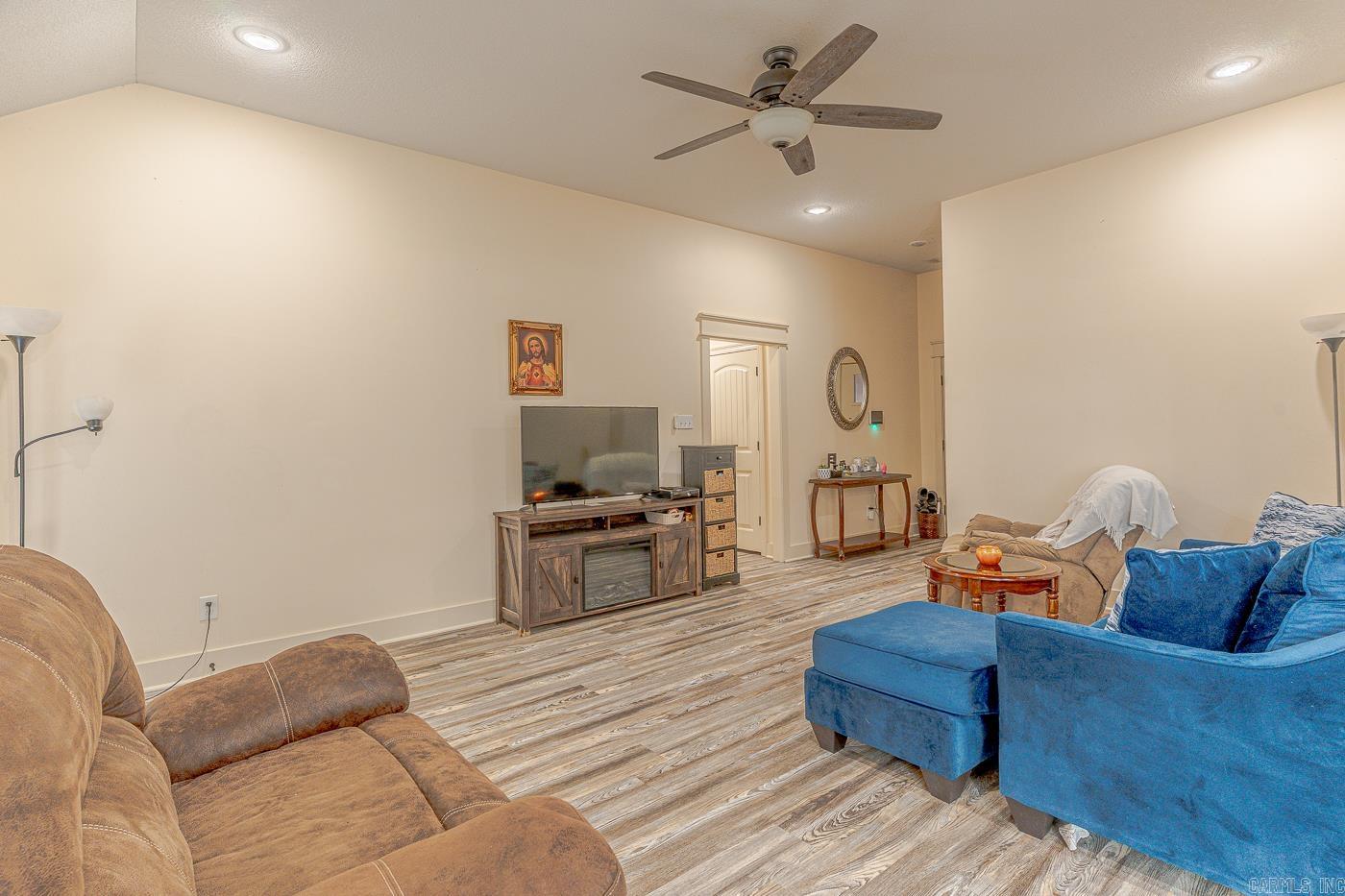 105 Redwood  Bono, AR