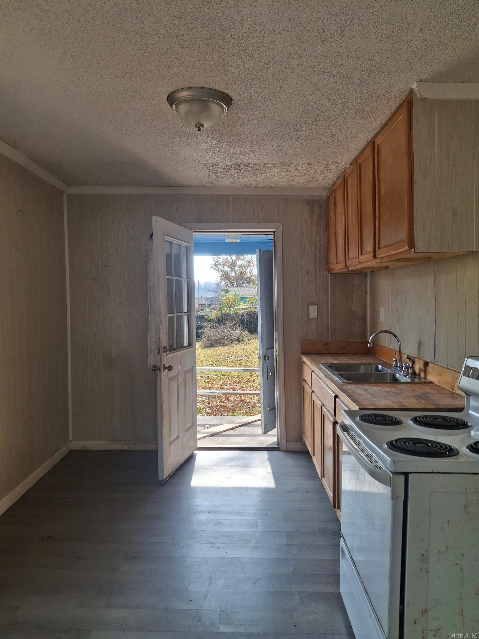 915 Schley  Benton, AR