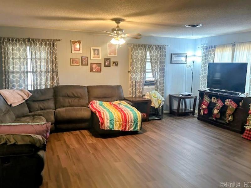 324 Elaine Ave.  Camden, AR