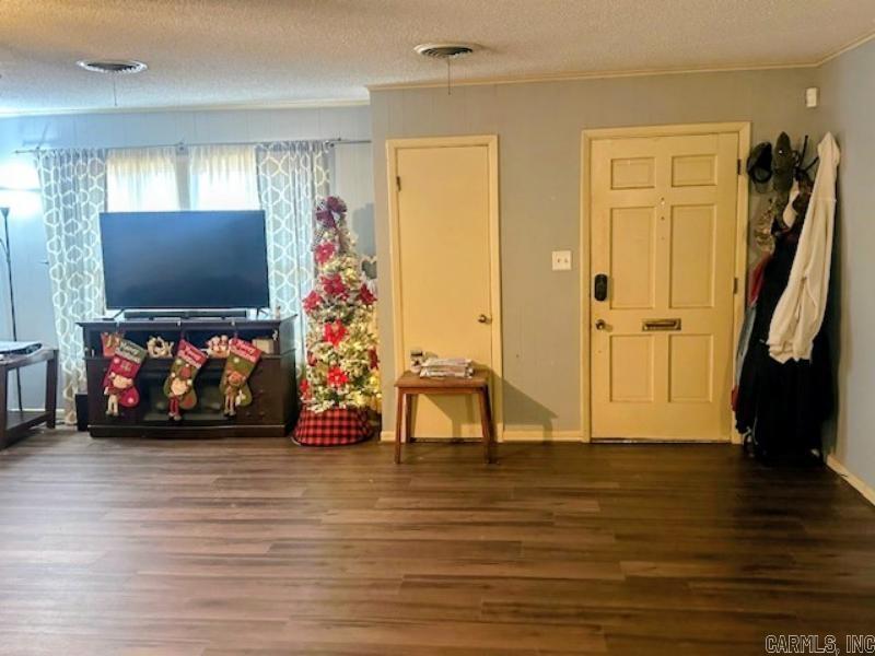 324 Elaine Ave.  Camden, AR