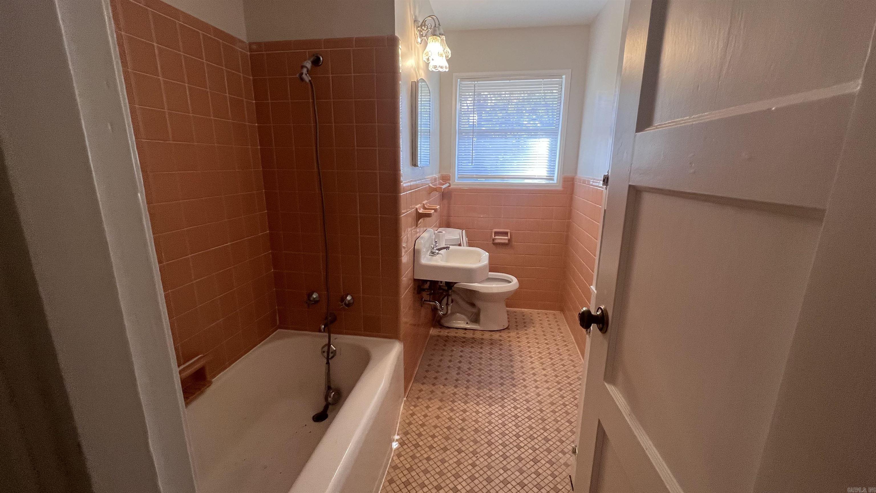 7701 Apache  Little Rock, AR