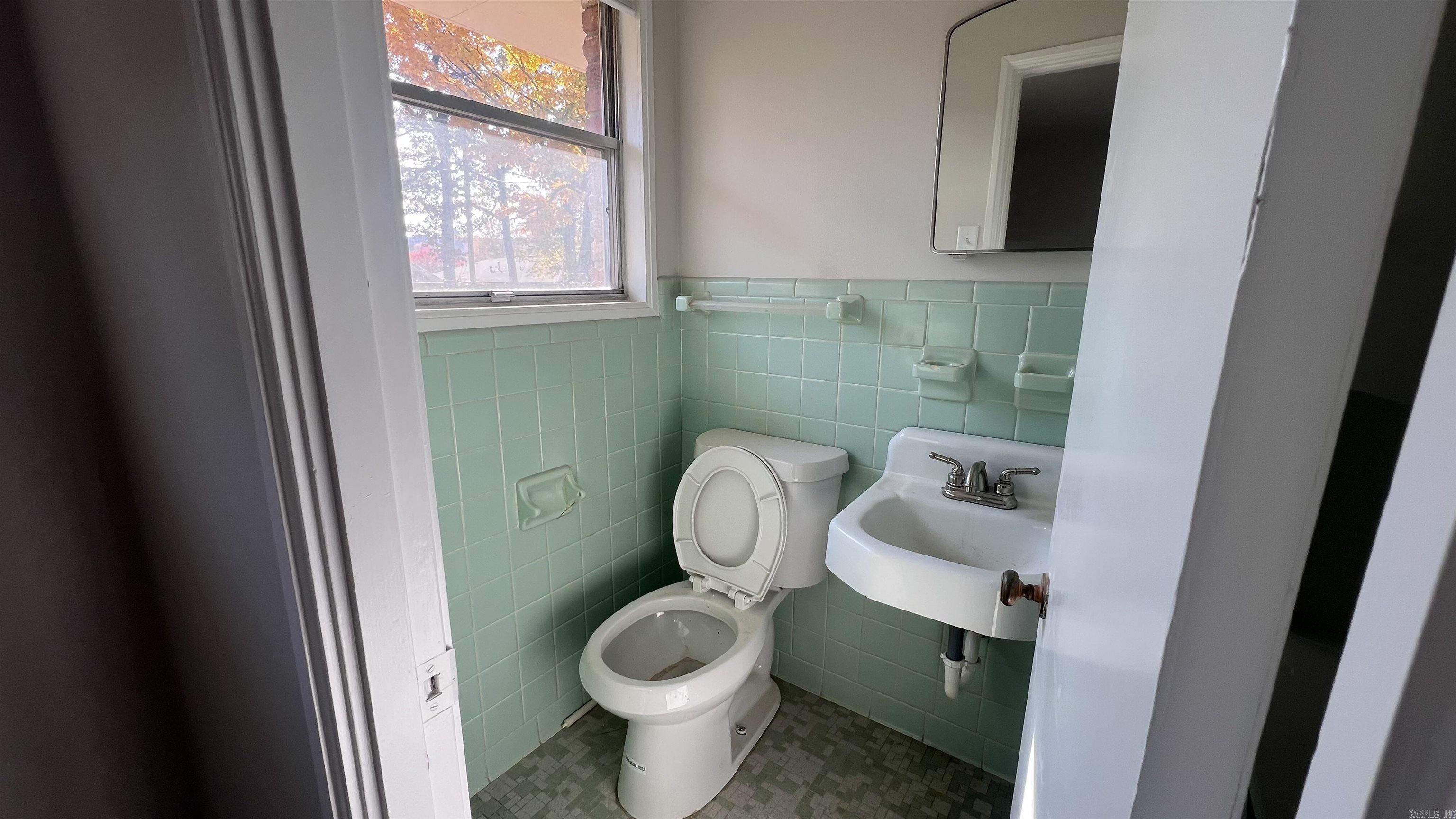 7701 Apache  Little Rock, AR