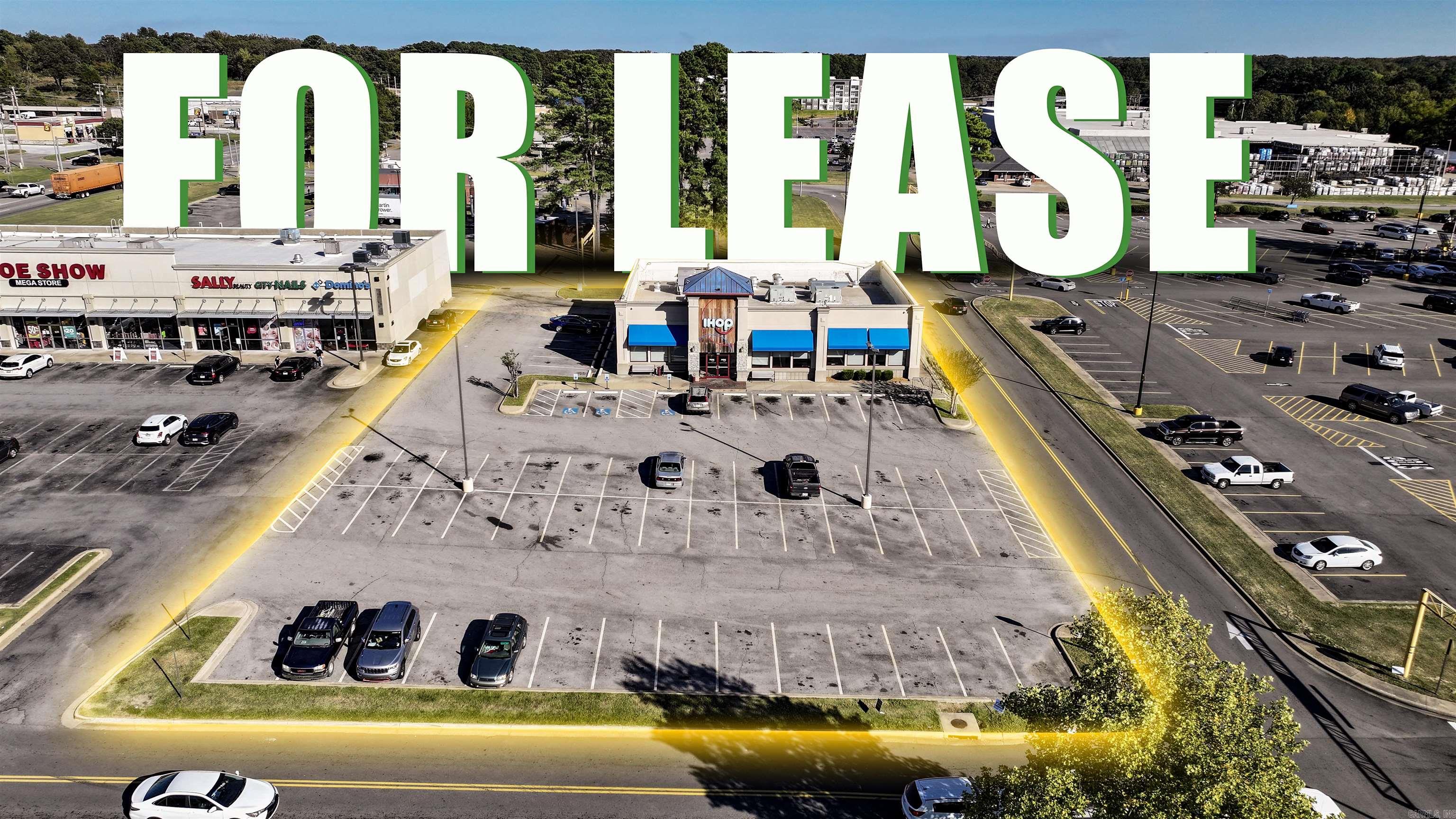 3513 E Race  Searcy, AR