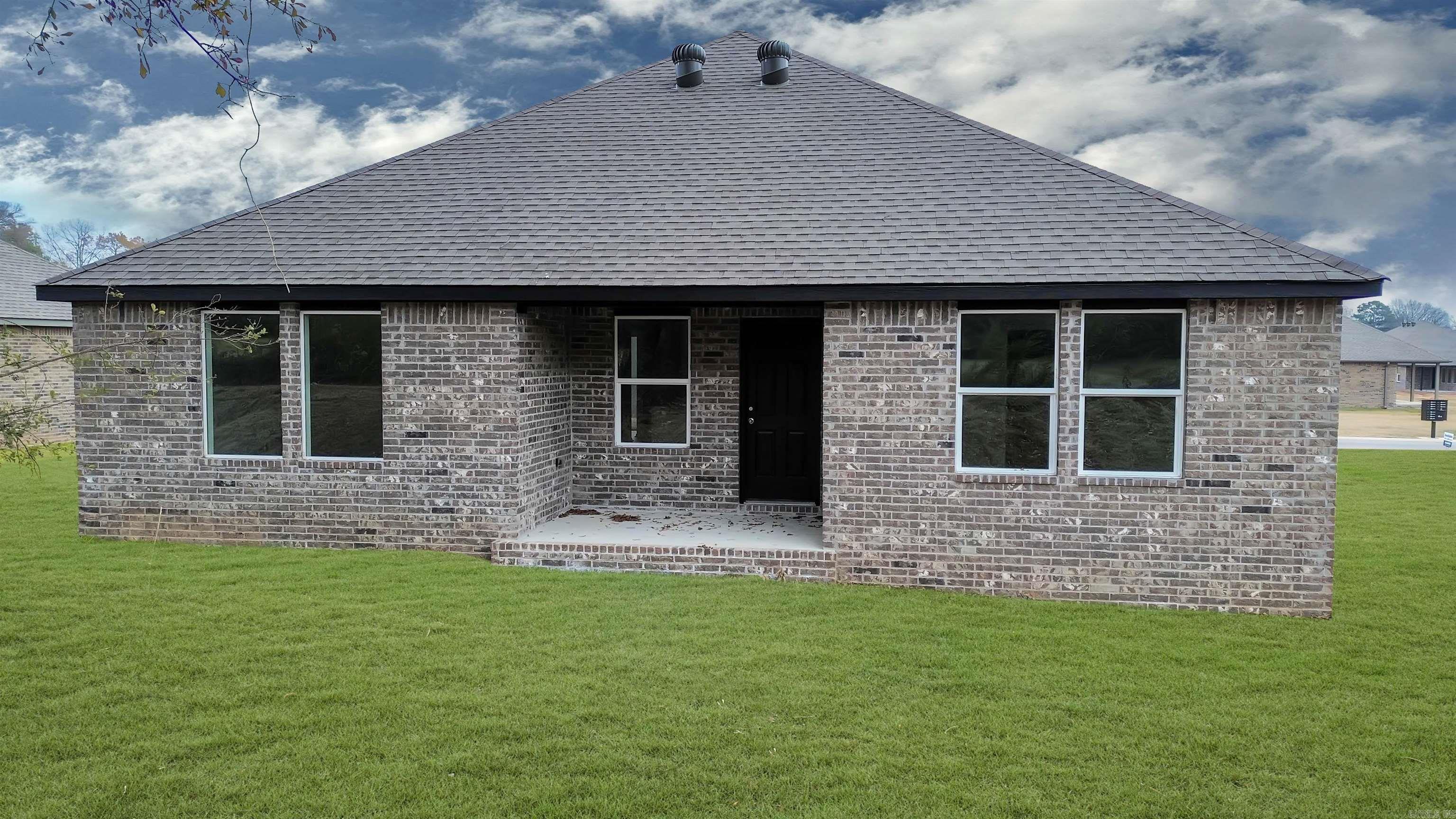 1604 Ridgefield Circle Searcy, AR 72143