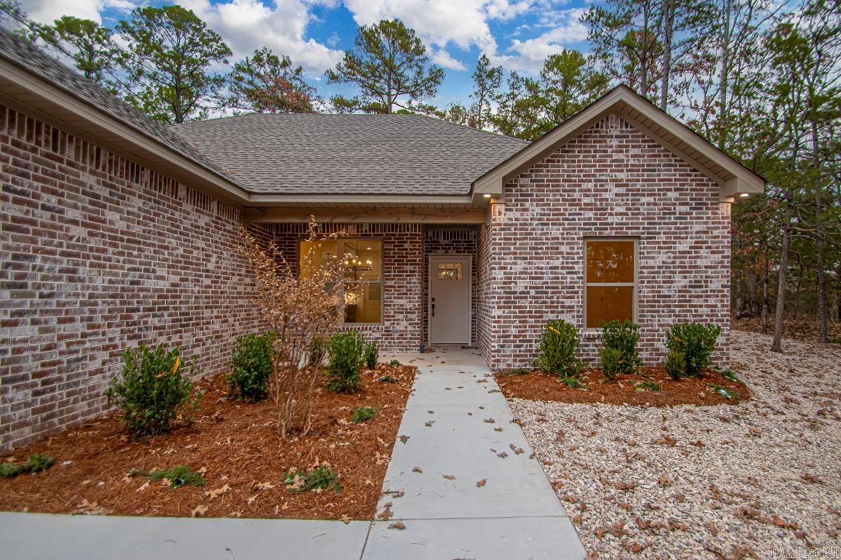 3 Promesa Lane Hot Springs Village, AR 71909